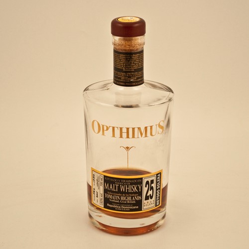 Opthimus 25 Ron Dominicano Whisky