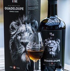 Rom De Luxe Guadeloupe Aged 25 Years