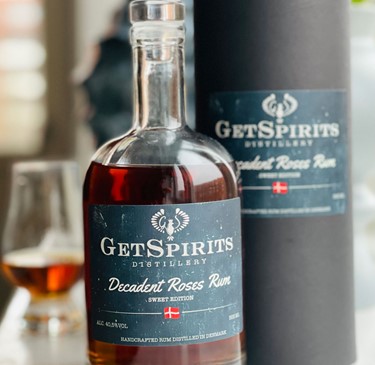 GetSpirits Decadent Roses Rum Sweet Edition