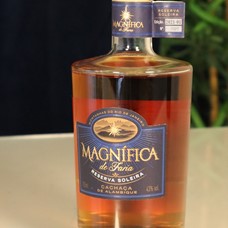 Magnífica de Faria Reserva Soleira Cachaça de Alambique 
