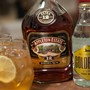 Det skal du drikke nytårsaften: Rum & Tonic!