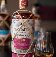 Plantation Extréme Rum Fiji Islands 16 Years No. 2